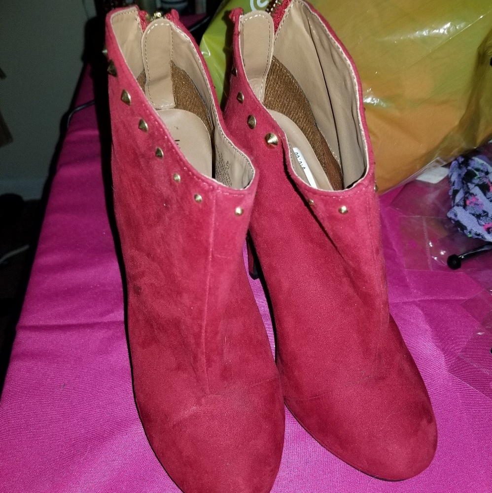 Red boot heels